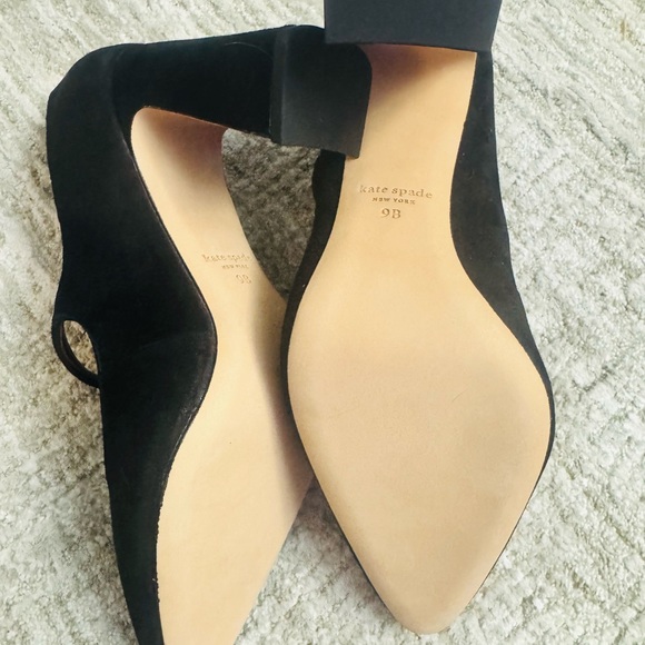 New Mary Jane KS Marin Heels. New with box and shoe bag. - Picture 2 of 4